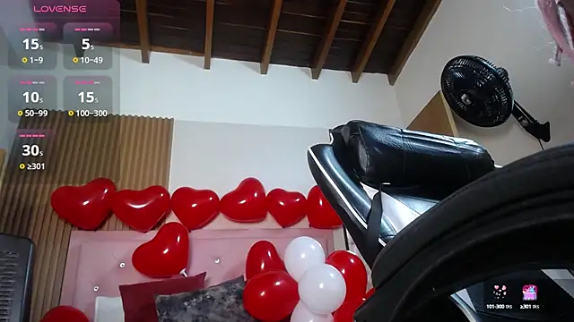 victoria  milf  online show from 14, 2, 2025