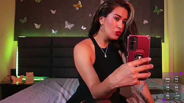 Snapshot of kathieandpovcock1 chatting on 25, 1, 2025 kathieandpovcock1 online show from 25, 1, 2025