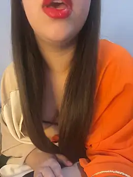 Mayacrayzi online show from 6, 2, 2025