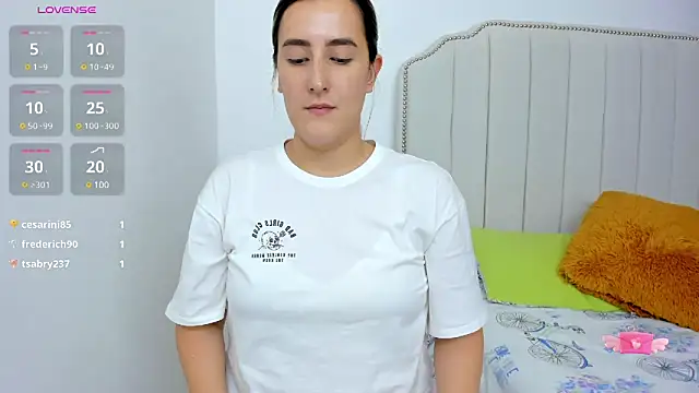 Hanna86 online show from 4, 3, 2025