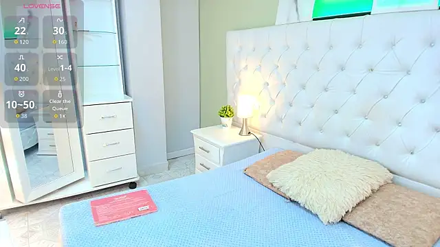 Lindacarterr  online show from 21, 4, 2026