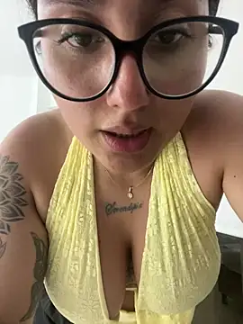 Snapshot of croftsmila chatting on 4, 6, 2026 croftsmila online show from 4, 6, 2026