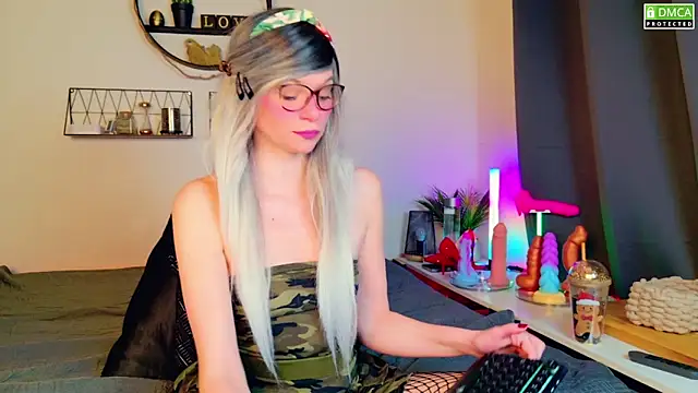 Kittychatte online show from 16, 3, 2025