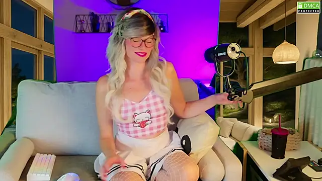 Kittychatte online show from 8, 9, 2025