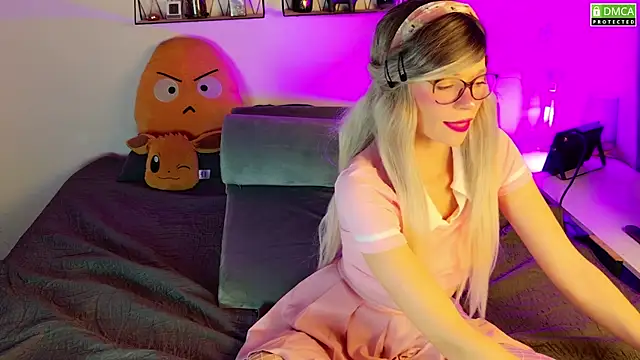 Kittychatte online show from 24, 11, 2025