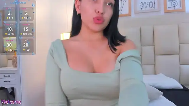 Snapshot of _brenda_becker chatting on 12, 2, 2025 brenda becker online show from 12, 2, 2025