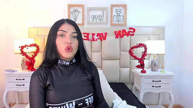 Snapshot of _brenda_becker chatting on 13, 2, 2025 brenda becker online show from 13, 2, 2025