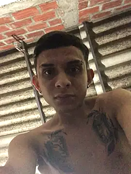 Snapshot of fran777775 chatting on 15, 12, 2025 fran777775 online show from 15, 12, 2025