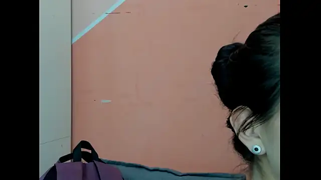 Snapshot of Mhelanny2 chatting on 24, 10, 2025 Mhelanny2 online show from 24, 10, 2025