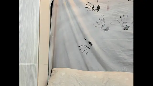 Snapshot of Mhelanny2 chatting on 26, 10, 2025 Mhelanny2 online show from 26, 10, 2025