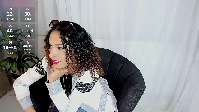 Snapshot of StefanyMiler chatting on 27, 12, 2024 StefanyMiler online show from 27, 12, 2024