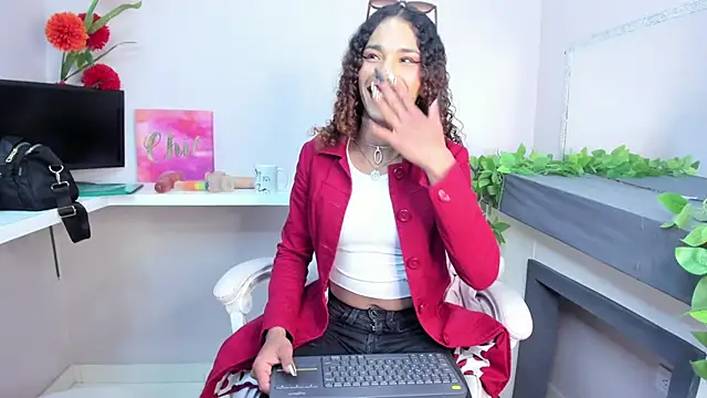 Snapshot of StefanyMiler chatting on 18, 1, 2025 StefanyMiler online show from 18, 1, 2025