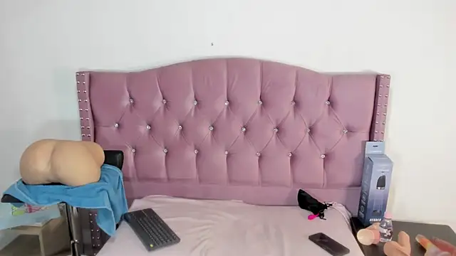 StefanyMiler online show from 25, 11, 2025