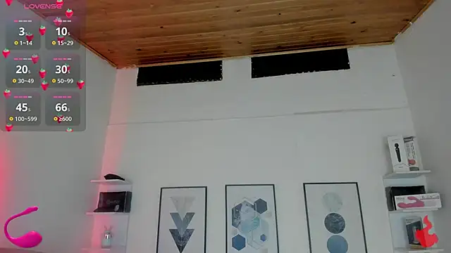 Snapshot of cristal__hot_1 chatting on 18, 1, 2025 cristal hot 1 online show from 18, 1, 2025