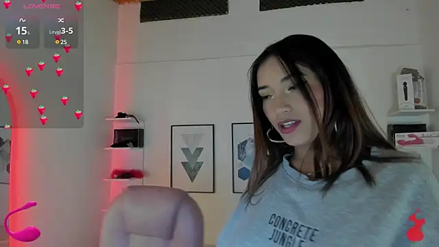 Snapshot of cristal__hot_1 chatting on 26, 1, 2025 cristal hot 1 online show from 26, 1, 2025