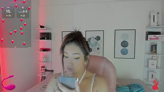 Snapshot of cristal__hot_1 chatting on 28, 1, 2025 cristal hot 1 online show from 28, 1, 2025