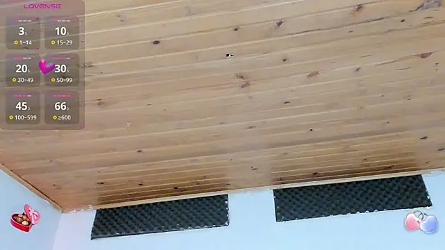 Snapshot of cristal__hot_1 chatting on 8, 2, 2025 cristal hot 1 online show from 8, 2, 2025