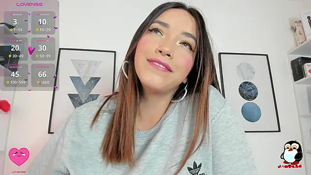 Snapshot of cristal__hot_1 chatting on 21, 2, 2025 cristal hot 1 online show from 21, 2, 2025