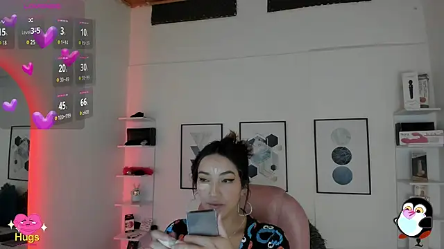 Snapshot of cristal__hot_1 chatting on 25, 2, 2025 cristal hot 1 online show from 25, 2, 2025