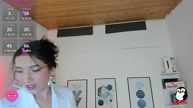 Snapshot of cristal__hot_1 chatting on 2, 3, 2025 cristal hot 1 online show from 2, 3, 2025