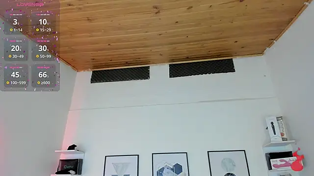 Snapshot of cristal__hot_1 chatting on 17, 3, 2025 cristal hot 1 online show from 17, 3, 2025