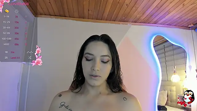 Snapshot of cristal__hot_1 chatting on 14, 9, 2025 cristal hot 1 online show from 14, 9, 2025