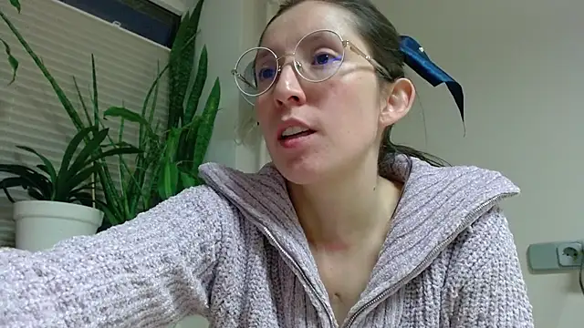 Sophi Cute online show from 8, 2, 2025