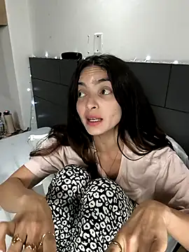 Sam Sara online show from 8, 3, 2025