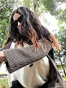 Sam Sara online show from 1, 11, 2025