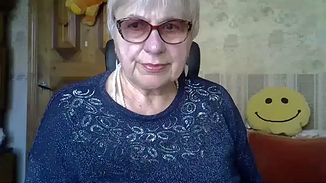 SweetCherry27 online show from 17, 4, 2026