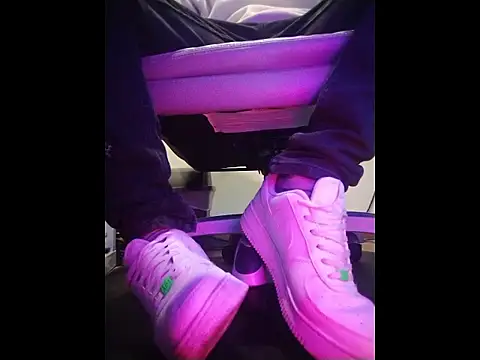 curiousskinny3 online show from 27, 2, 2026