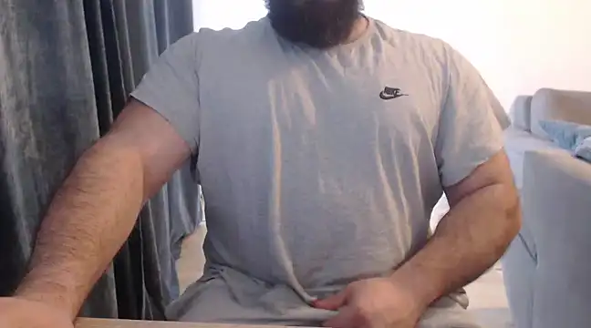 hugemachohandsome online show from 26, 2, 2025