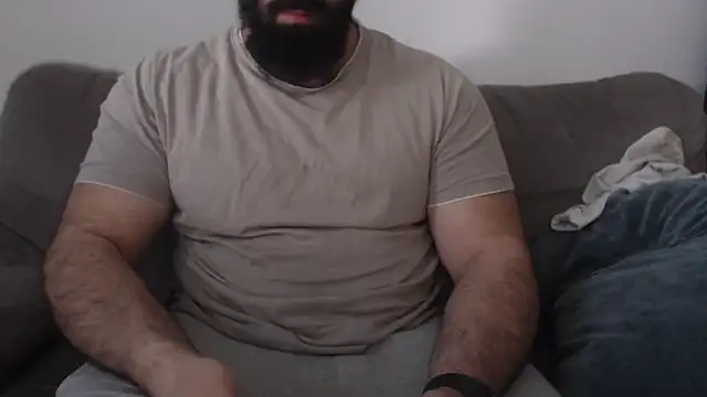 hugemachohandsome online show from 21, 4, 2026