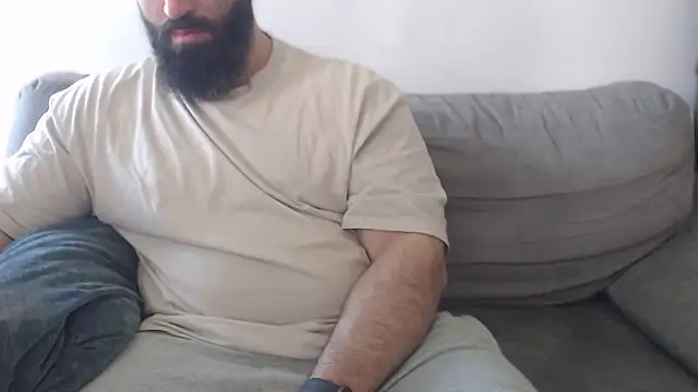 Snapshot of hugemachohandsome chatting on 25, 4, 2026 hugemachohandsome online show from 25, 4, 2026
