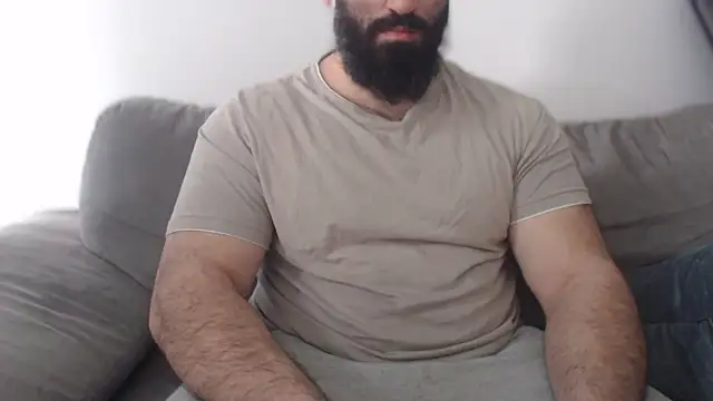 Snapshot of hugemachohandsome chatting on 9, 5, 2026 hugemachohandsome online show from 9, 5, 2026