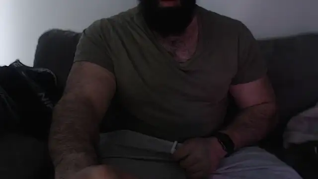 Snapshot of hugemachohandsome chatting on 12, 5, 2026 hugemachohandsome online show from 12, 5, 2026