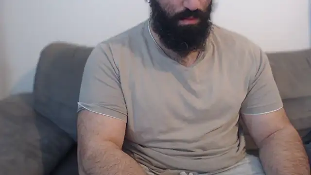 Snapshot of hugemachohandsome chatting on 14, 5, 2026 hugemachohandsome online show from 14, 5, 2026