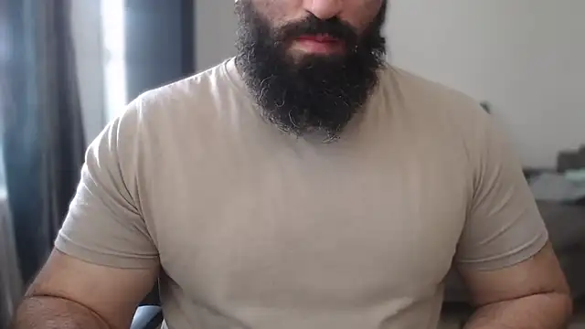 Snapshot of hugemachohandsome chatting on 29, 5, 2026 hugemachohandsome online show from 29, 5, 2026