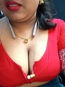 Snapshot of Sophiaboudi chatting on 16, 10, 2025 Sophiaboudi online show from 16, 10, 2025