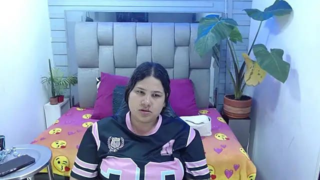 evelin zaens online show from 14, 4, 2026