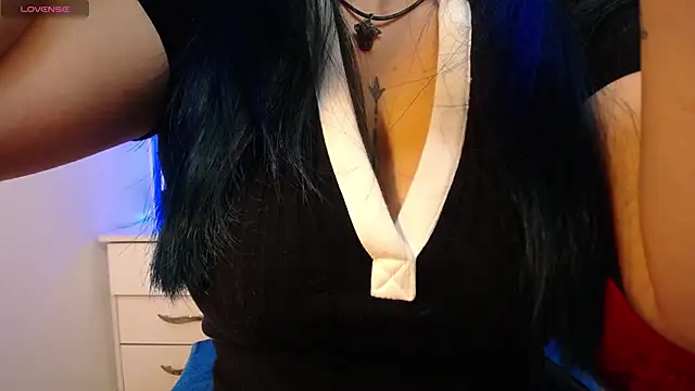 alicia moom online show from 3, 10, 2025