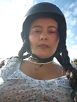 Snapshot of bellapaty chatting on 9, 3, 2026 bellapaty online show from 9, 3, 2026