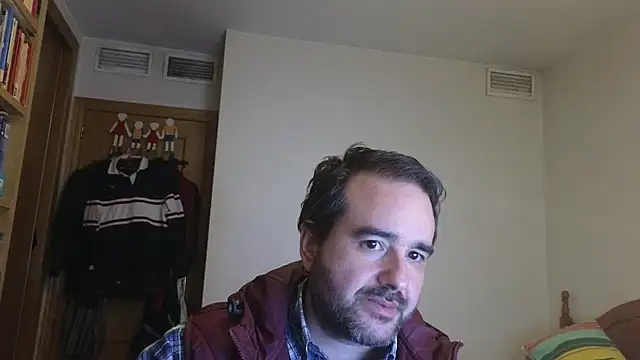 curiosillo83 online show from 27, 3, 2026