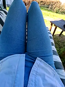 luxxe25 online show from 6, 4, 2026