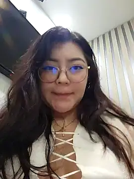 Sakura 0505 online show from 4, 3, 2025