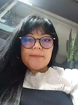 Sakura 0505 online show from 15, 11, 2025