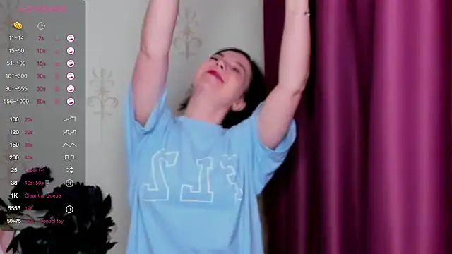 KindHazelHere  online show from 19, 2, 2025