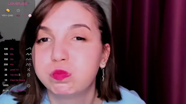 KindHazelHere  online show from 23, 2, 2025