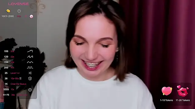 KindHazelHere  online show from 25, 2, 2025