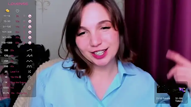 KindHazelHere  online show from 5, 3, 2025